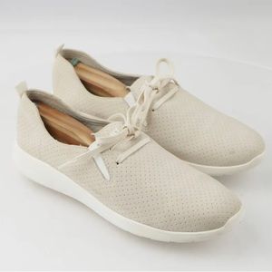 SOLD Women’s SPERRY Slip-on Sneaker